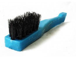 Gyertyatisztító kefe acéldrótból